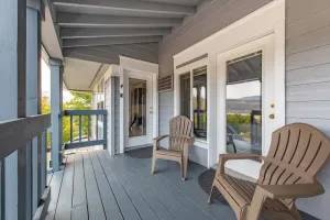 Image of Within minutes to Downtown, breweries and waterfront!