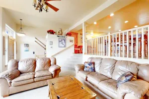 Image of Bear Hollow Village Townhome | Pool, Gym & Private Hot Tub | Near the Slopes