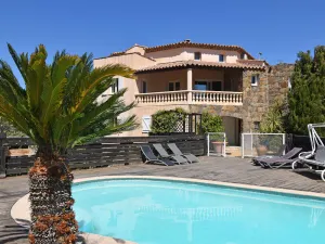 Image of Holiday home with private pool close to the sea