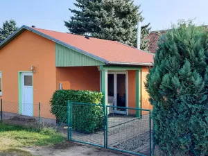 Image of House - small cottage on the sidelines