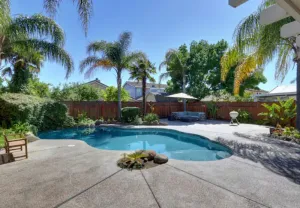 Image of Luxurious spa-like oasis with pool, 4bdr\/ 3br