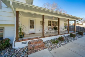 Image of Elegant Gem*Spacious 5BR*King beds*near Duke