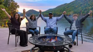 Image of EXPERIENCE THE WATER'S EDGE.  FAMILIES LOVE IT! EVERYONE LOVES IT!