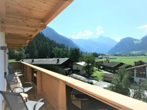 Image of Nice apartment for 13 people with WIFI, TV, terrace and parking