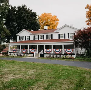 Image of Julia's Bed & Breakfast 6500 Sq Ft. Sleeps 16 with 8 Bathrooms