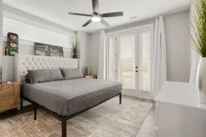 Image of King Suite, Modern Loft Close to Downtown!