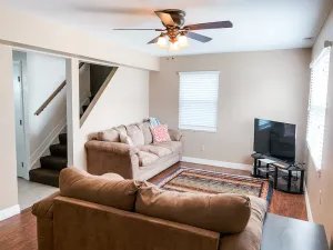 Image of Location, location, location!  In Oxford's Mile Square!  4 Bed\/2 Bath Townhouse