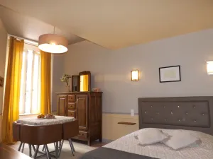 Image of Stylish furnished room price shock
