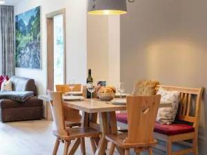Image of Stylish apartment with south-west-facing balcony