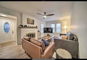 Image of Central 3-Bed Home • Ideal for Families, Shopping, Beaches, Fishing • Dogs OK