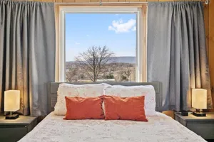 Image of Luray Great Escape - Mins to Downtown