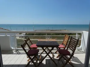 Image of Notre-Dame-de-Monts - Appartement 58m² avec 2 chambres, parking, balcon - 4 personnes - FR-1-540-243