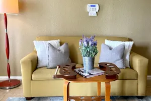 Image of Spacious Modern 2 Bedroom Apartment Great location for Galveston, Kemah, Fishing