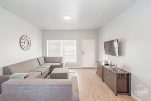 Image of Ideal Family\/Friend Stay Near BYU + ADA Compliant!