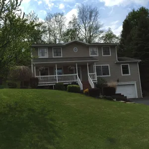 Image of Efficiency Apt between Cornell, SUNY Cortland -Handicap Accessible