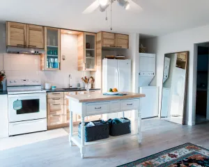 Image of Pet Friendly, Light-filled, Organic Studio, Full Kitchen, Hot Tub