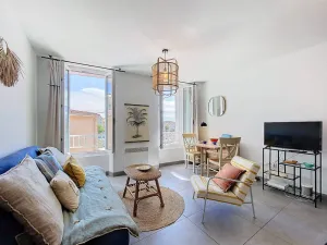 Image of Appartement T2 lumineux sur le Vieux Port, La Ciotat - FR-1-770-11