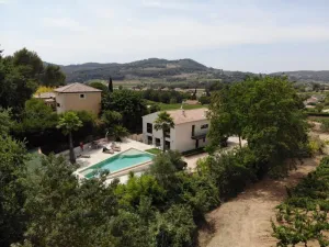 Image of MAGNIFICENT VILLA WITH POOL SURROUNDED BY VINEYARDS