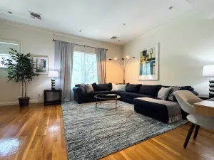 Image of Modern Townhome,boston Vacation,2 Bath,pkg,deck