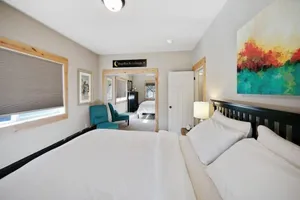 Image of Arrowhead Condos Unit 5