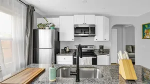 Image of Luxury Apartment In Lakewood