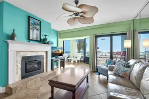 Image of 🦜🌴Steps2Beach-Gulf Views-Pool-2BR Parrot-dise Palms🦜🌴