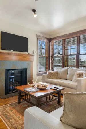 Image of Outpost: Love Ridge 251 - Spacious, Air Conditioned