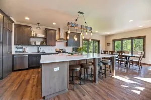 Image of Sunrise Pines- Executive Suites & Private Baths