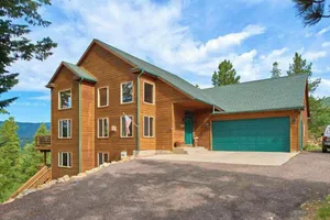 Image of Coyote Cottage Retreat Hot Tub Deck Mtn Views