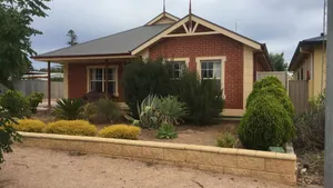 Image of Lane-way Holiday Rental -3 Minutes walk from the beach