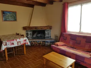 Image of Pleasant 50 m2 apartment for 4 people with fireplace