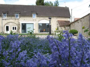Image of Gîte HG2M - Pondichery - dans parc de sculptures - in a sculpture park
