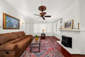 Image of Historic Downtown Sebring 3 Bdrm + 2 Bath + Office