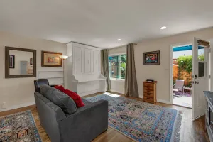 Image of Upgraded Vintage Studio, near downtown SR