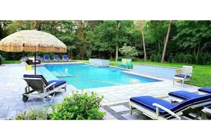 Image of Guesthouse duplex apartment with gorgeous pool & gardens!