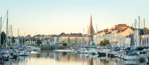 Image of New Beau T3 - sleeps 4 - full heart of town Redon pedestrian street