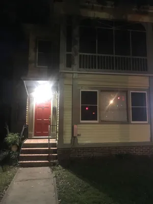 Image of 4 BLOCKS FROM TROLLEY!