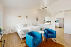 Image of Inviting dog-friendly studio with full kitchen and central AC