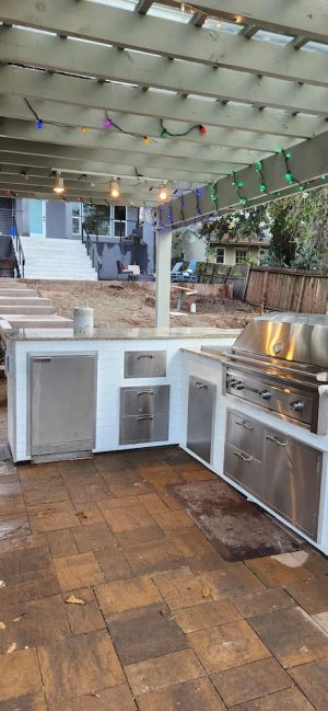 Image of Inviting New Efficiency Apartment on Eagle Hill in Redwood City