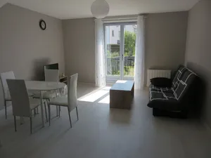Image of 4-bed apartment ideally located 10 minutes walk from the lake