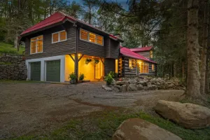 Image of Hot Tub - Lux Laurel Highlands- The Mountain House