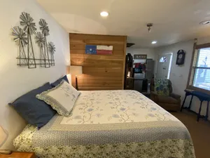 Image of Billy's Bunkhouse Downtown Bandera, TX.