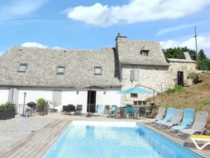 Image of Villa spacieuse à Vieillevie avec piscine privée - 180 m²