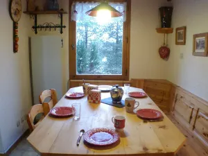 Image of Appartement avec mezzanine à Samoëns, parking privatif - FR-1-629-135