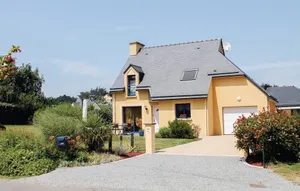 Image of 3 bedroom cozy home in Lamballe-Armor