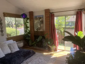 Image of Pet Friendly 2 bedroom Sunny Peaceful Townhome