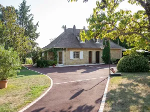 Image of Superb villa with private garden in Vélines