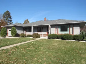 Image of Cottage by Lake Winona