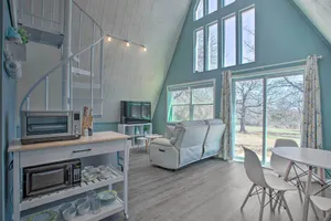 Image of Couples Getaway A-Frame Secluded Cabin near Lake Thunderbird. Near OU ~17 mi.