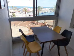 Image of Studio, 4px, great view of the marina, 66750 St Cyprien beach. 250 € week